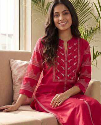 Women Ethnic Motifs Embroidered Regular Kurta with Trousers 2