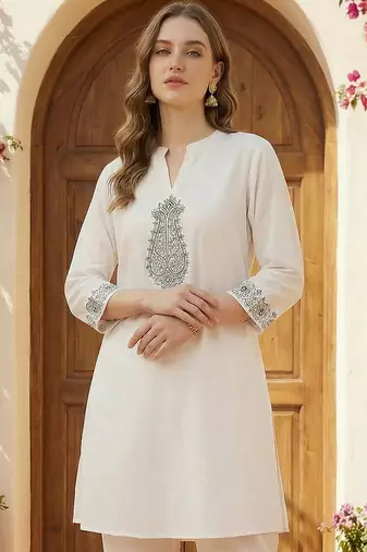 women ethnic motifs embroidered regular thread work  cotton kurti with trousers