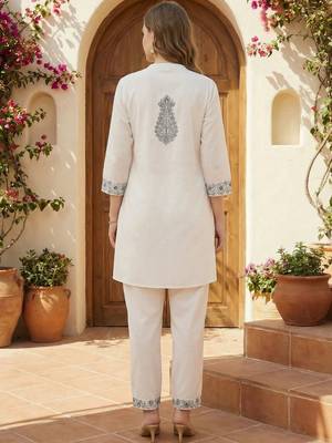 Women Ethnic Motifs Embroidered Regular Thread Work Pure Cotton Kurti with Trousers 5