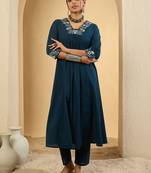 Women Ethnic Motifs Embroidered Pure Cotton Kurta with Trousers