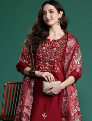 Floral Embroidered Thread Work Kurta with Trousers & With Dupatta 2