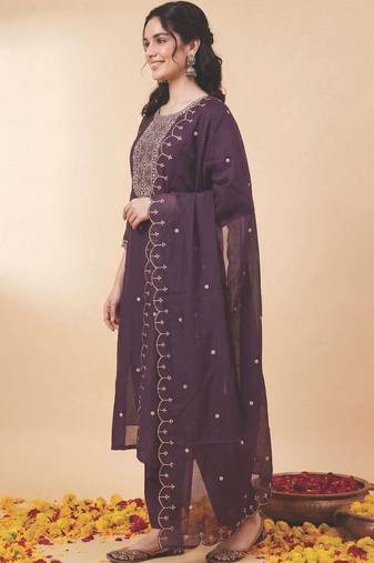 Women Ethnic Motifs Embroidered Regular Mirror Work Kurta with Trousers & With Dupatta