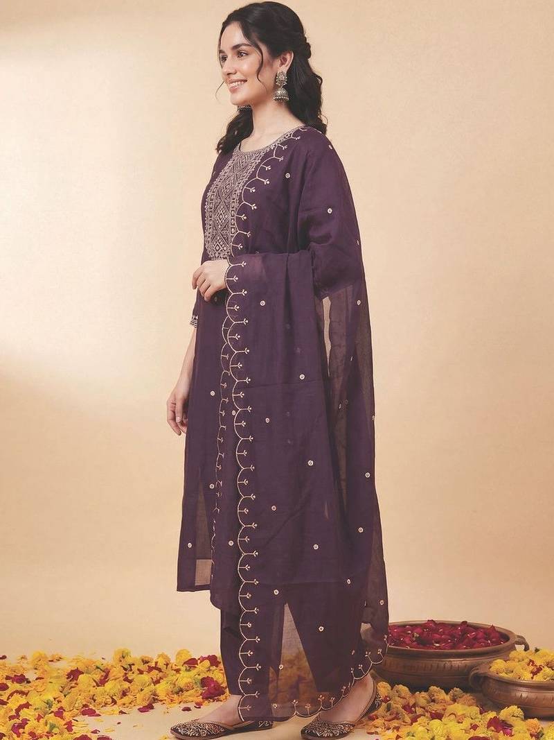 Women Ethnic Motifs Embroidered Regular Mirror Work Kurta with Trousers & With Dupatta
