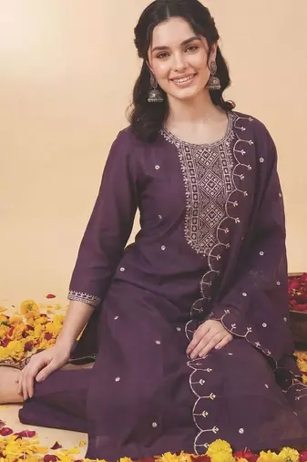 Women Ethnic Motifs Embroidered Regular Mirror Work Kurta with Trousers & With Dupatta