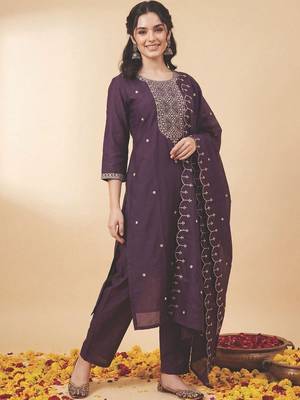 Women Ethnic Motifs Embroidered Regular Mirror Work Kurta with Trousers & With Dupatta 6