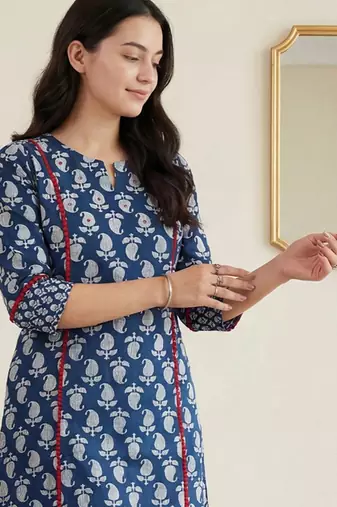 women paisley printed panelled mirror work  cotton kurta with trousers