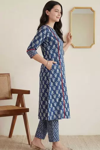 women paisley printed panelled mirror work  cotton kurta with trousers