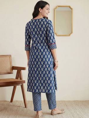 Women Paisley Printed Panelled Mirror Work Pure Cotton Kurta with Trousers 6