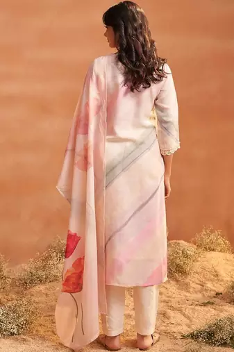 Women Floral Printed Regular Linen Kurta with Trousers & With Dupatta
