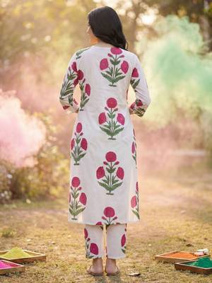 Women Floral Printed Regular Pure Cotton Kurta with Trousers 5