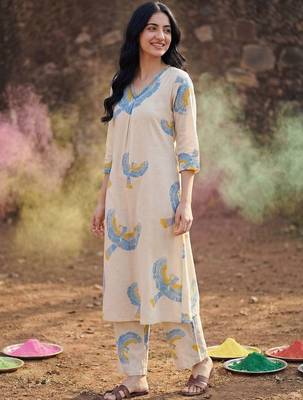 Women Ethnic Motifs Printed Regular Pure Cotton Kurta with Trousers 3
