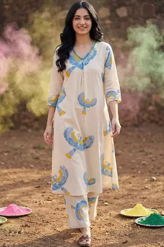 women ethnic motifs printed regular  cotton kurta with trousers