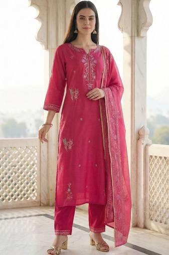 Women Floral Embroidered Regular Thread Work Kurta with Trousers & With Dupatta