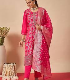 Women Ethnic Motifs Regular Kurta with Trousers & With Dupatta