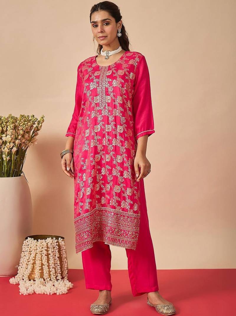Women Ethnic Motifs Regular Kurta with Trousers & With Dupatta