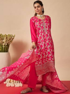 Women Ethnic Motifs Regular Kurta with Trousers & With Dupatta 4
