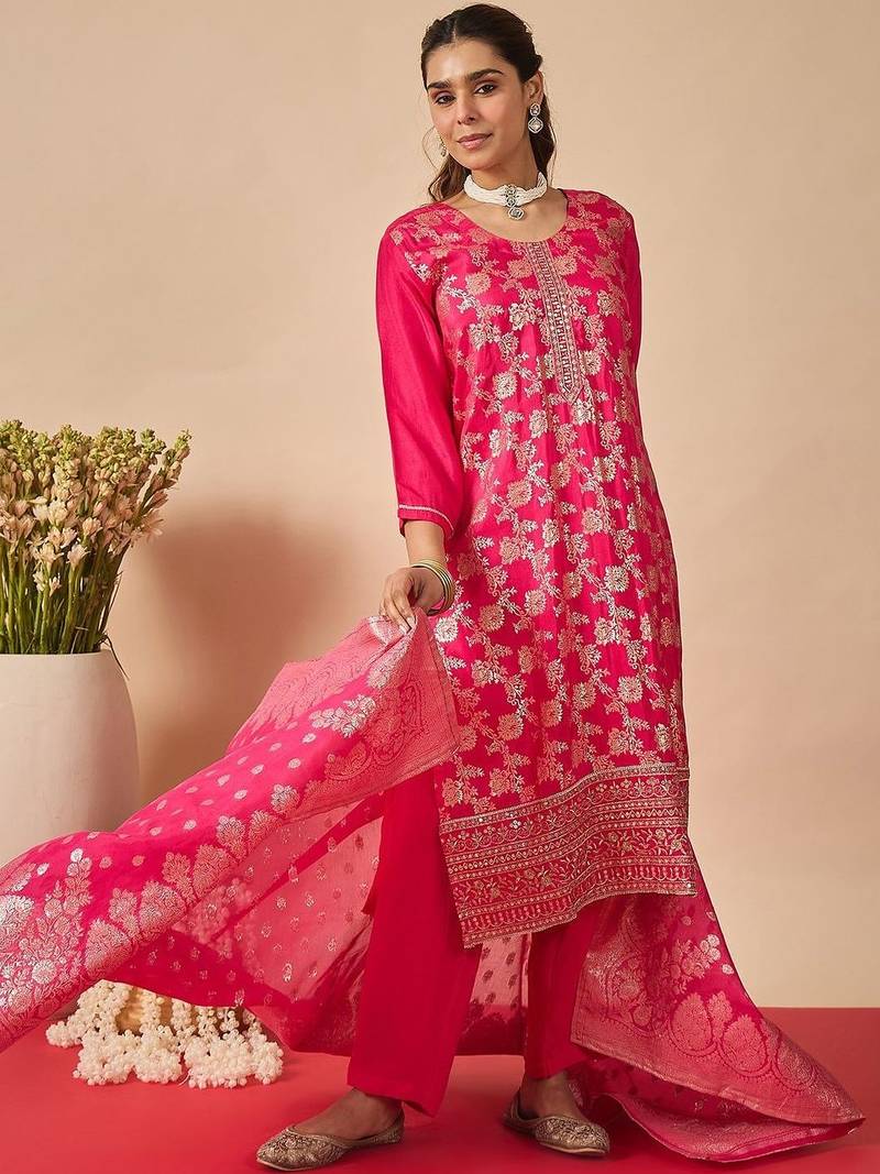 Women Ethnic Motifs Regular Kurta with Trousers & With Dupatta