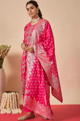 Women Ethnic Motifs Regular Kurta with Trousers & With Dupatta