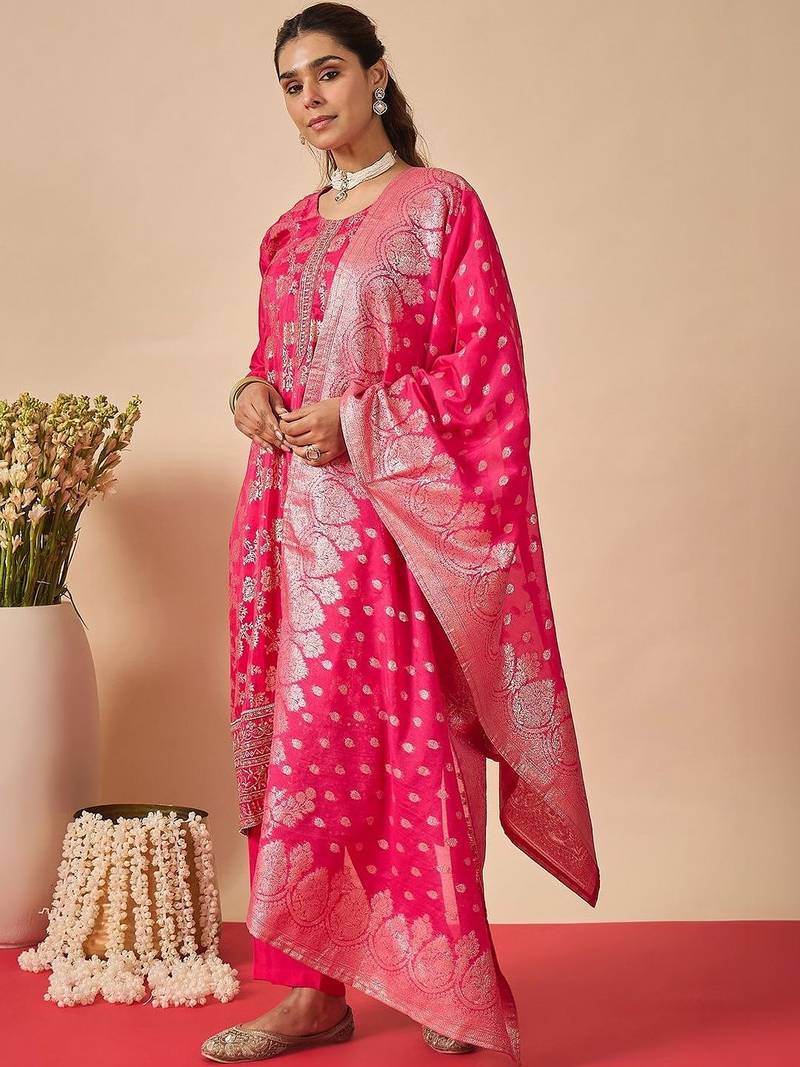Women Ethnic Motifs Regular Kurta with Trousers & With Dupatta