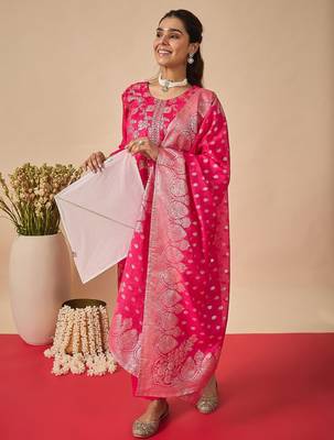 Women Ethnic Motifs Regular Kurta with Trousers & With Dupatta 7