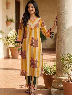 Women Printed Regular Pure Cotton Kurta with Trousers & With Dupatta 4