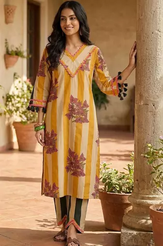 women printed regular  cotton kurta with trousers & with dupatta