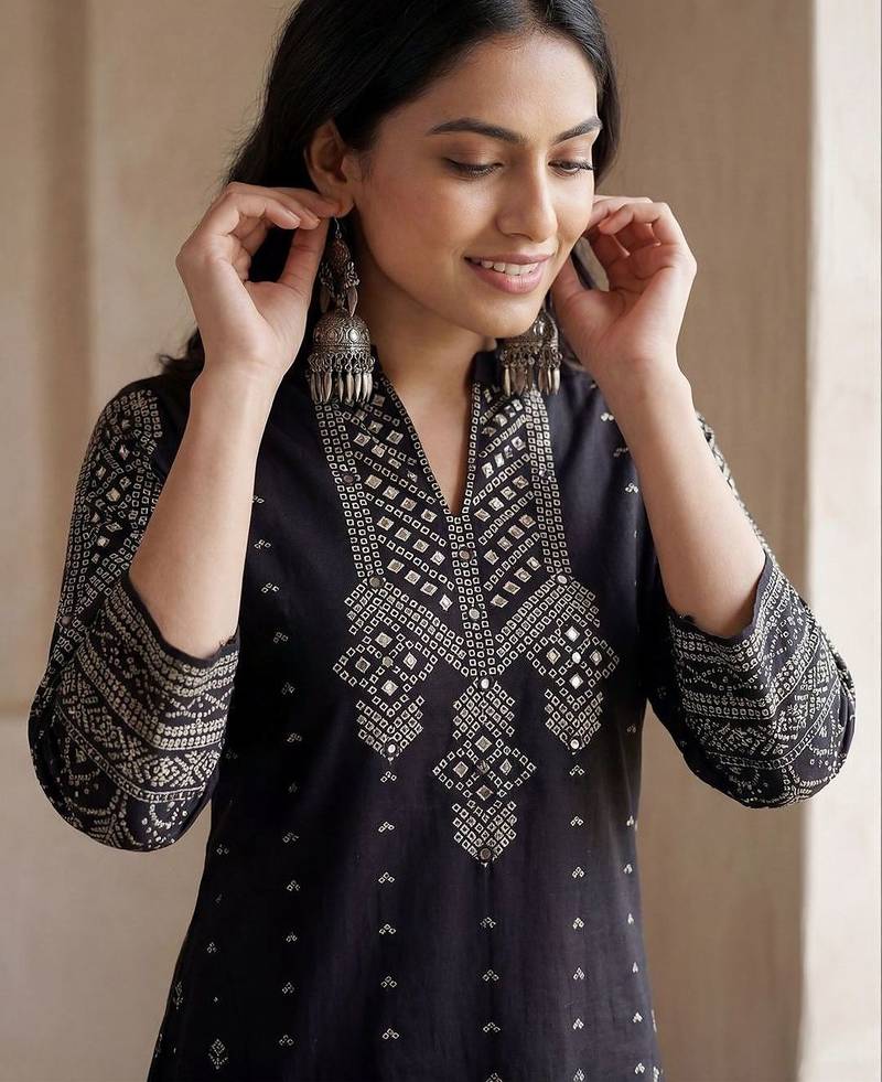 Women Ethnic Motifs Printed Regular Mirror Work Pure Cotton Kurta with Trousers & With Dupatta