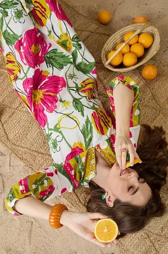 women floral printed regular  cotton kurta with trousers