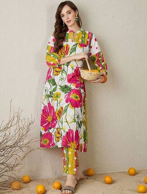 Women Floral Printed Regular Pure Cotton Kurta with Trousers 4