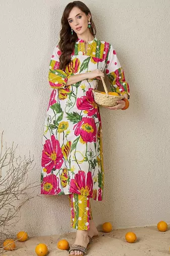 women floral printed regular  cotton kurta with trousers