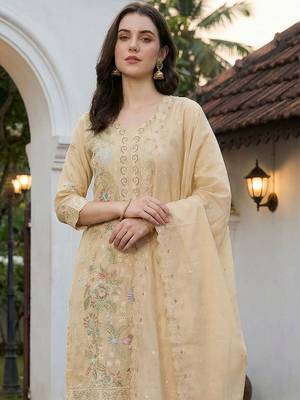 Women Floral Embroidered Regular Thread Work Pure Cotton Kurta with Trousers & With Dupatta 6