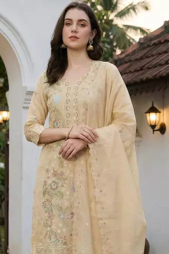 women floral embroidered regular thread work  cotton kurta with trousers & with dupatta