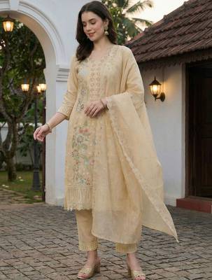 Women Floral Embroidered Regular Thread Work Pure Cotton Kurta with Trousers & With Dupatta 3