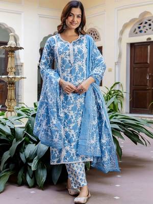 Women Floral Printed Regular Pure Cotton Kurta with Trousers & With Dupatta 1