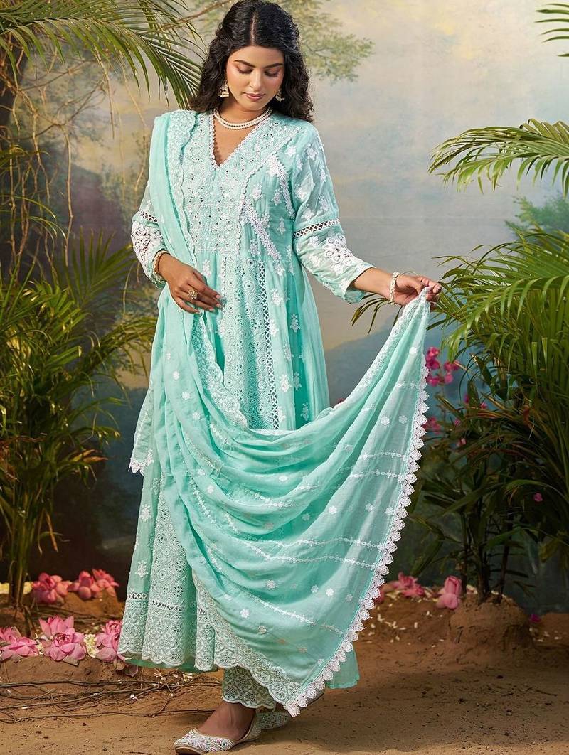 Women Ethnic Motifs Embroidered Regular Thread Work Pure Cotton Kurta with Trousers & With Dupatta
