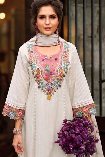 women floral embroidered regular thread work  cotton kurta with trousers & with dupatta