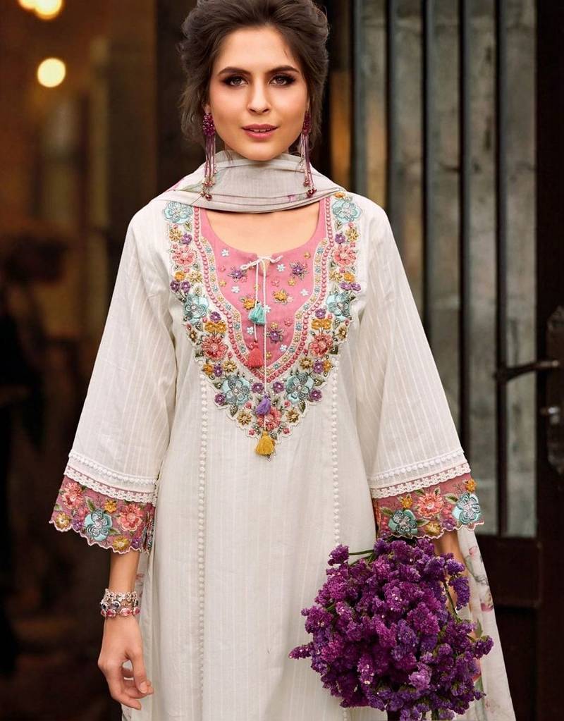 Women Floral Embroidered Regular Thread Work Pure Cotton Kurta with Trousers & With Dupatta