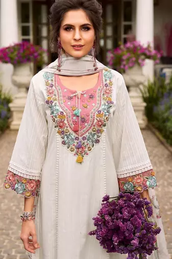 Women Floral Embroidered Regular Thread Work Pure Cotton Kurta with Trousers & With Dupatta