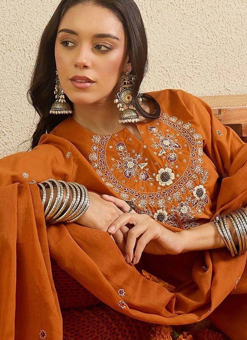 women ethnic motifs embroidered regular thread work  cotton kurta with trousers & with dupatta