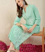 women floral embroidered regular thread work  cotton kurta with trousers