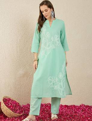 women floral embroidered regular thread work  cotton kurta with trousers 4