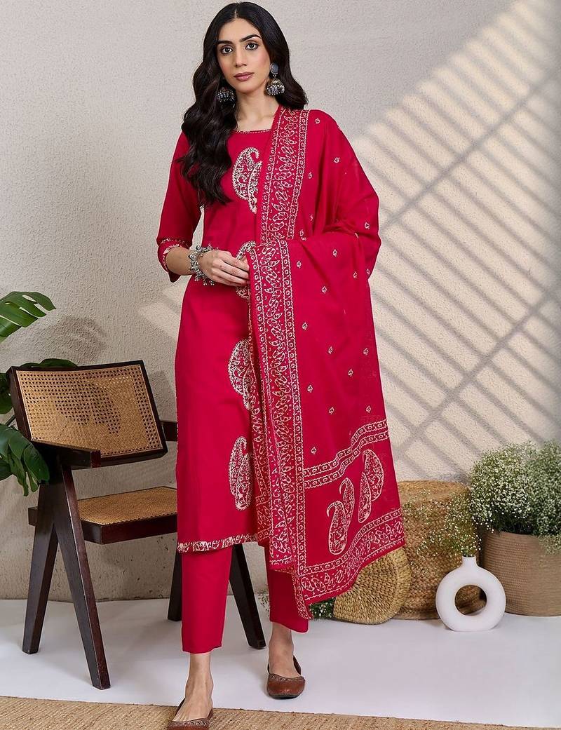 Paisley Printed Thread Work Pure Cotton Kurta With Trousers & Dupatta