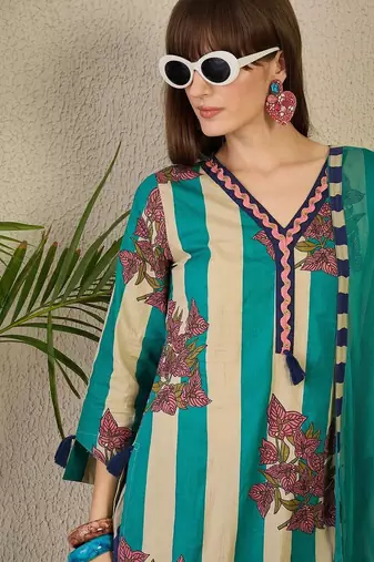 women floral printed regular  cotton kurta with trousers & dupatta