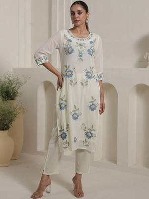 women floral embroidered thread work  cotton kurta with trousers & dupatta 2