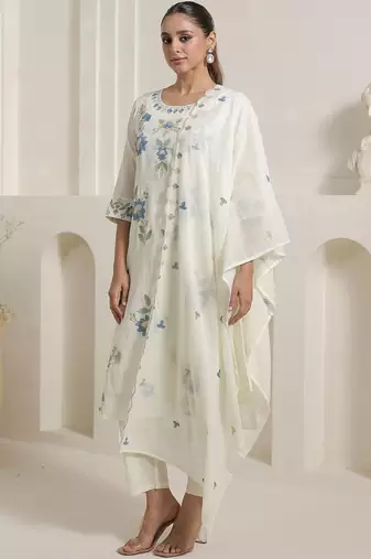 Women Floral Embroidered Thread Work Pure Cotton Kurta with Trousers & Dupatta