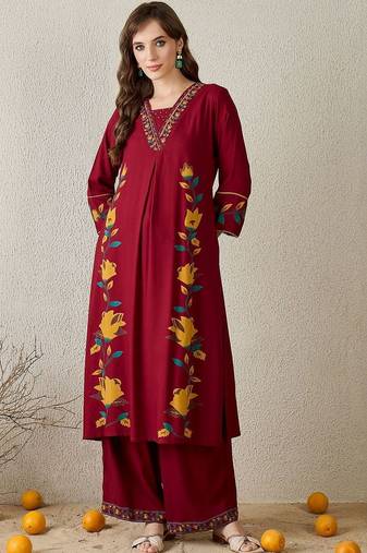 Women Floral Printed Regular Thread Work Kurta with Palazzos
