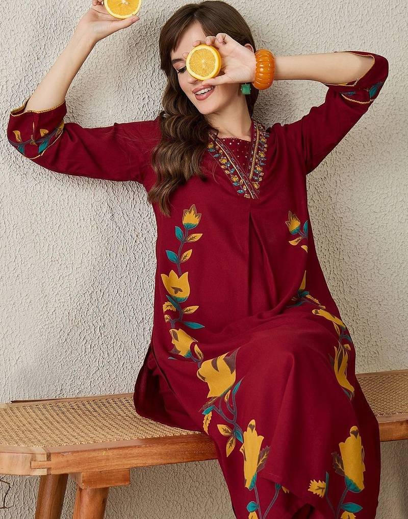Women Floral Printed Regular Thread Work Kurta with Palazzos
