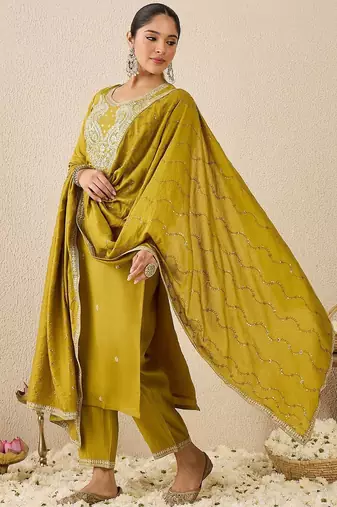 Women Ethnic Motifs Printed Kurta with Trousers & Dupatta