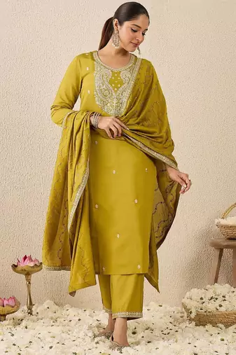Women Ethnic Motifs Printed Kurta with Trousers & Dupatta