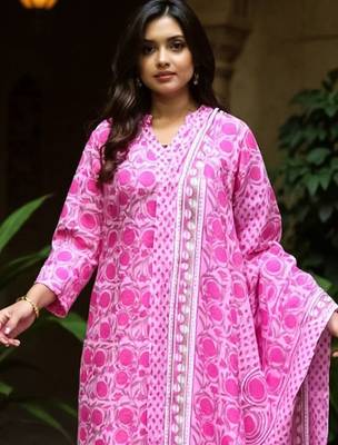 Women Floral Printed Cotton Kurta with Trousers & Dupatta 3